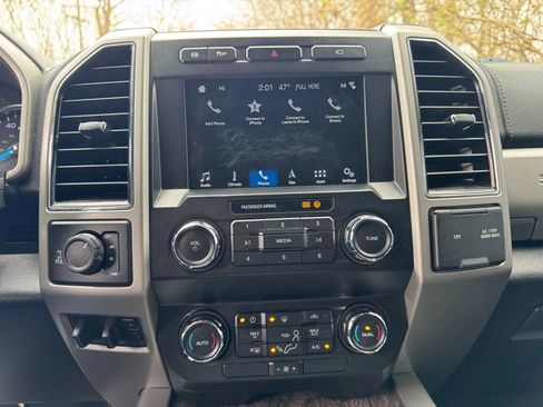 Used 2019 Ford F350 Lariat w/ Chrome Package image 15