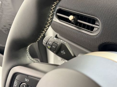 Certified 2025 MINI Cooper S image 17