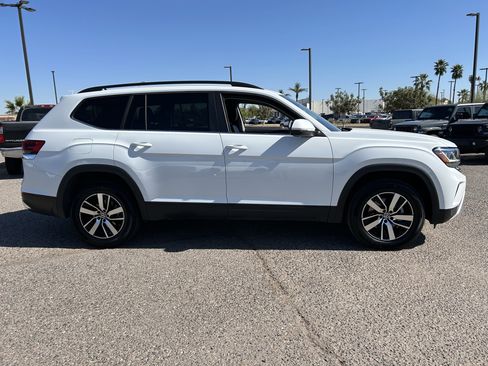 Used 2023 Volkswagen Atlas SE image 6