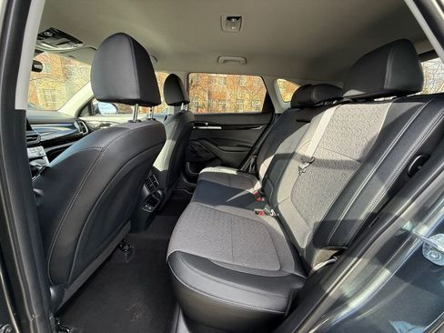 Certified 2024 Kia Seltos S image 24