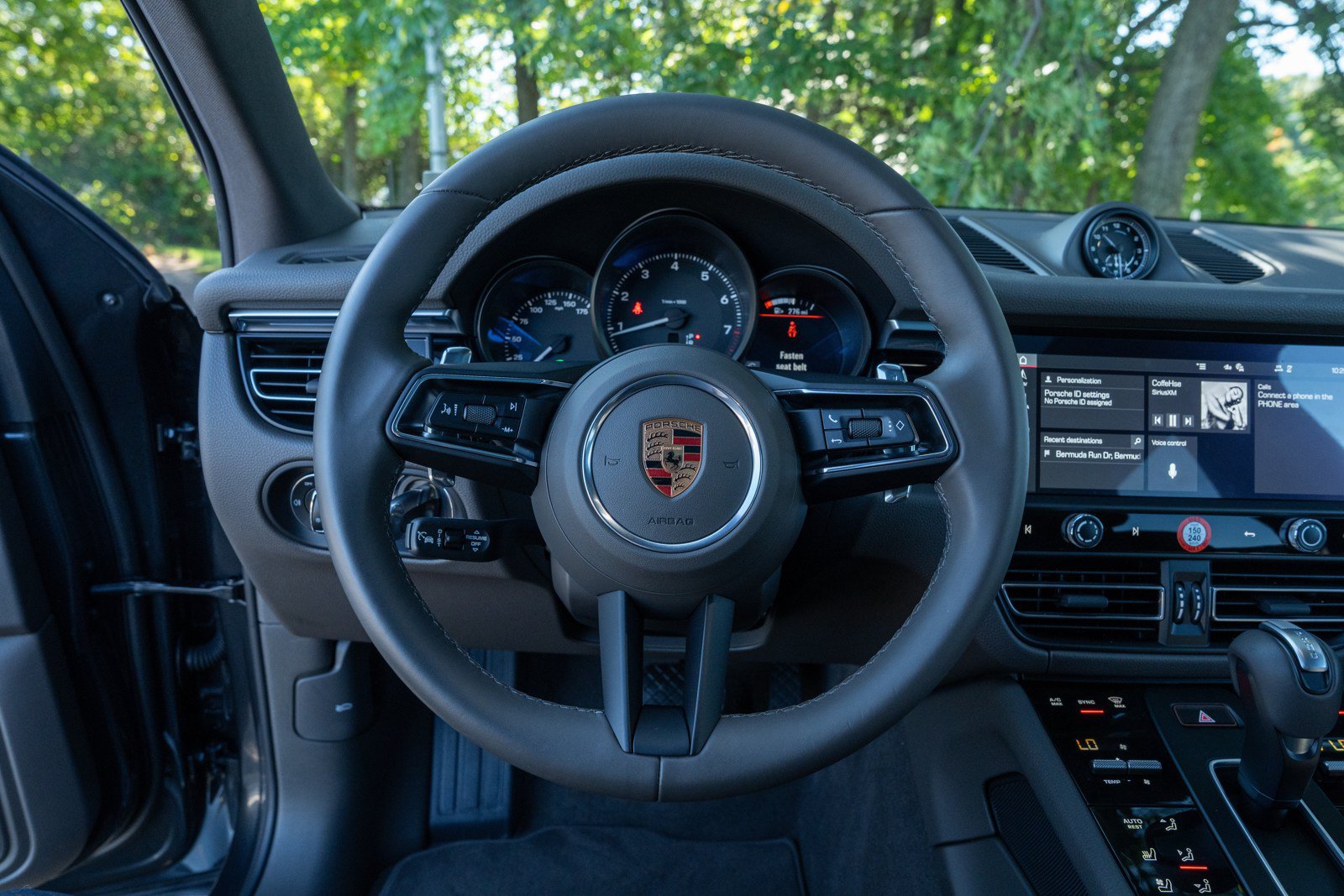 Certified 2026 Porsche Macan AWD/4WD image 25