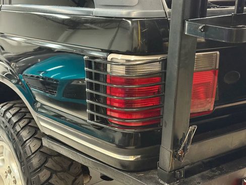 Used 2001 Land Rover Range Rover HSE image 12