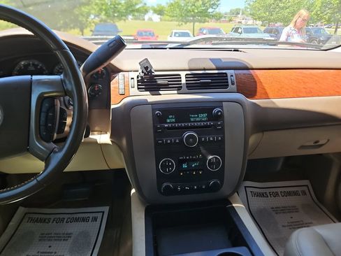 Used 2008 GMC Sierra 1500 SLT w/ SLT Preferred Package RWD image 18