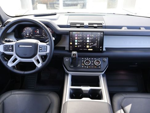 Certified 2025 Land Rover Defender 110 S AWD/4WD image 23