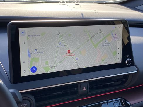 Used 2026 Toyota Prius Plug-In Hybrid image 6