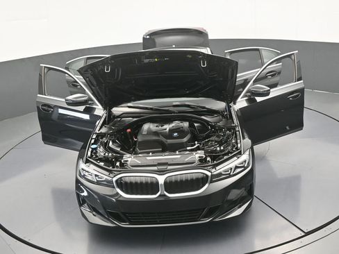 Used 2025 BMW 330i Sedan image 74