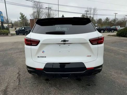 Used 2023 Chevrolet Blazer RS w/ Enhanced Convenience Package image 7