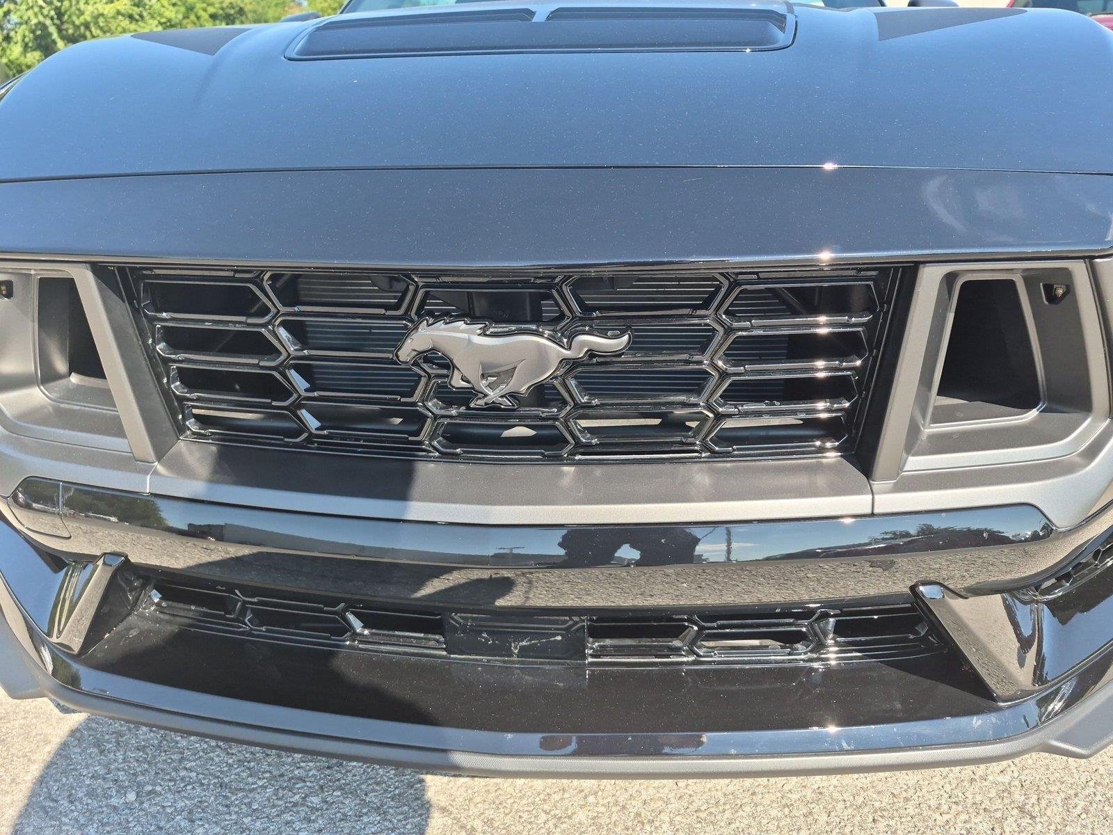Used 2026 Ford Mustang Dark Horse RWD image 14