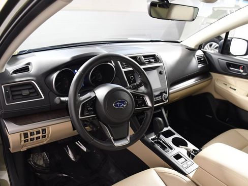 Used 2019 Subaru Outback 2.5i Limited w/ Popular Package #2 AWD/4WD image 12
