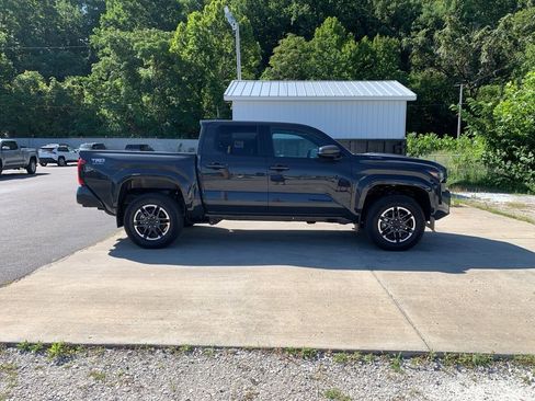 Used 2024 Toyota Tacoma 4x4 Double Cab Hybrid image 3