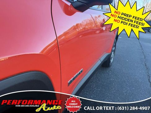 Used 2015 Jeep Renegade Latitude w/ Cold Weather Group II image 17