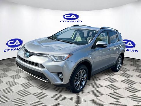 Used 2017 Toyota RAV4 Limited w/ Advanced Technology Package AWD/4WD image 8