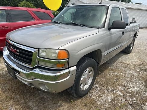 Used 2005 GMC Sierra 1500 SLE w/ Safe And Sound Package AWD/4WD image 8
