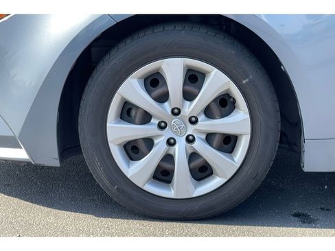 Used 2020 Toyota Corolla LE w/ Carpet Mat Package (TMS) FWD image 10