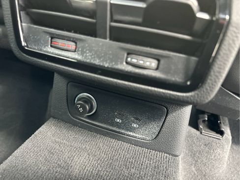 Used 2021 Audi Q3 2.0T Premium image 29