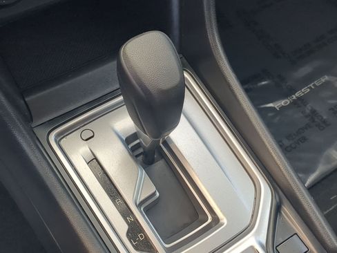 Used 2021 Subaru Forester Premium image 25