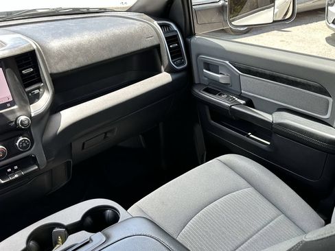 Certified 2022 RAM 2500 Big Horn AWD/4WD image 17