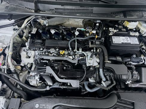 Used 2025 Toyota Corolla LE image 30