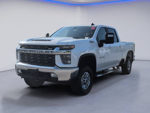 Used 2021 Chevrolet Silverado 2500 LT w/ Z71 Off-Road Package AWD/4WD image 2