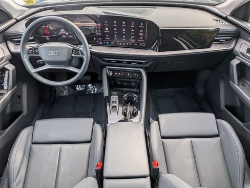 Used 2025 Audi Q5 Premium Plus w/ Premium Plus AWD/4WD image 27