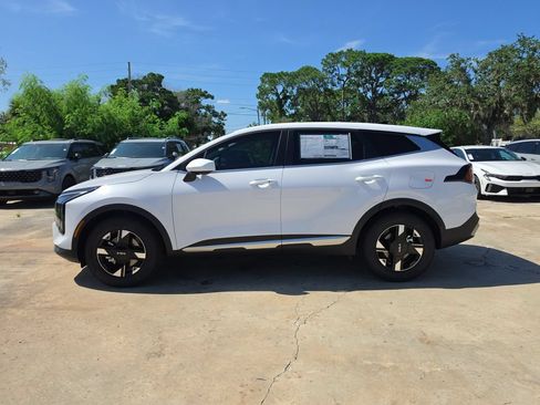 New 2026 Kia Sportage LX FWD image 5