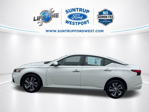 Used 2020 Nissan Altima 2.5 S AWD/4WD image 8