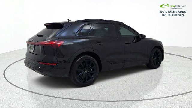 Used 2024 Audi Q8 e-tron Premium AWD/4WD image 8