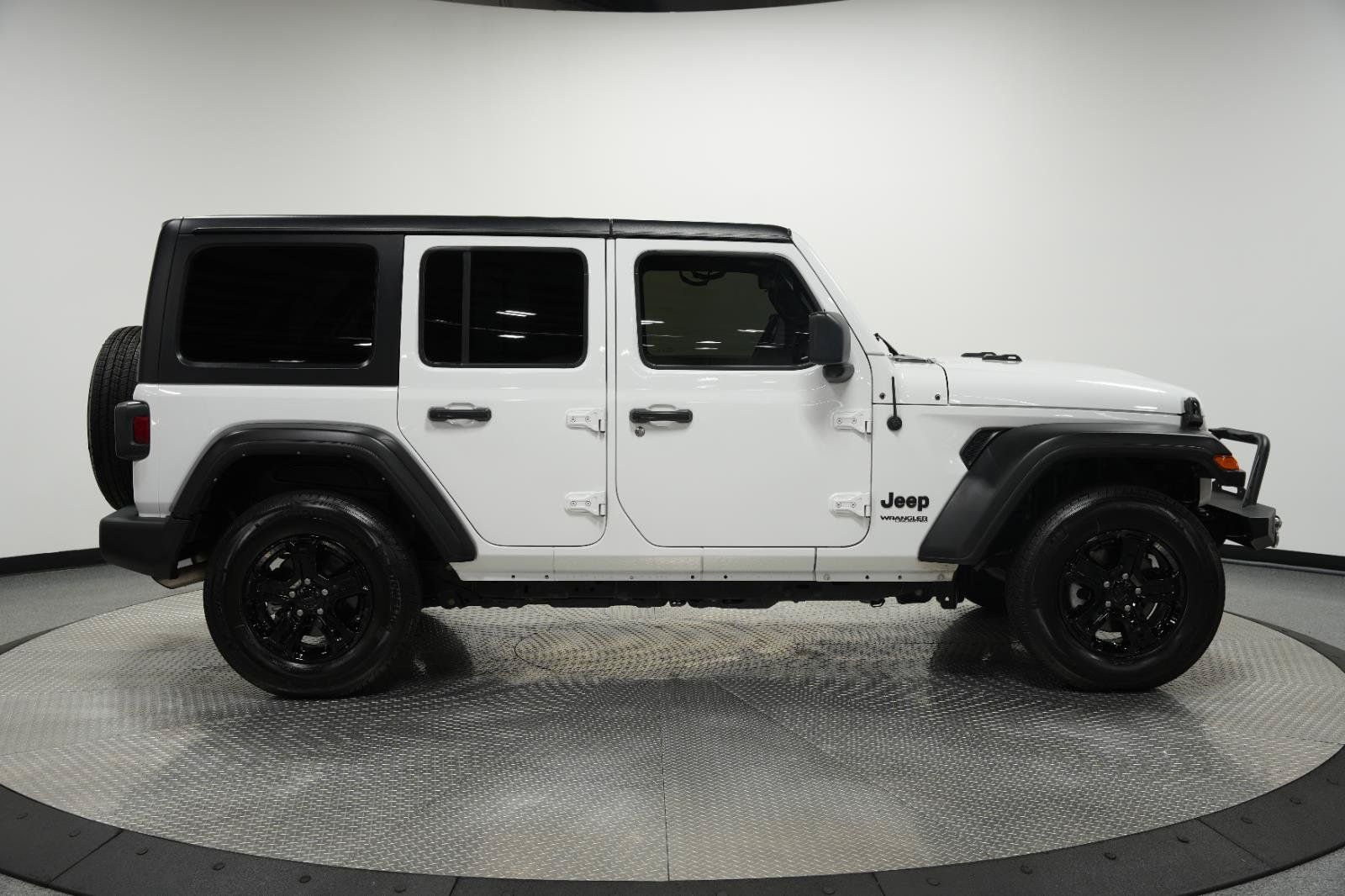Used 2022 Jeep Wrangler Unlimited Sport AWD/4WD image 9