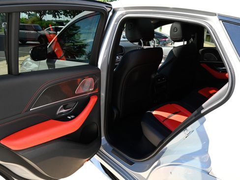 Used 2024 Mercedes-Benz GLE 63 AMG S image 30