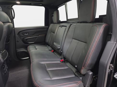 Used 2023 Nissan Titan PRO-4X w/ Pro-4x Convenience Package AWD/4WD image 13