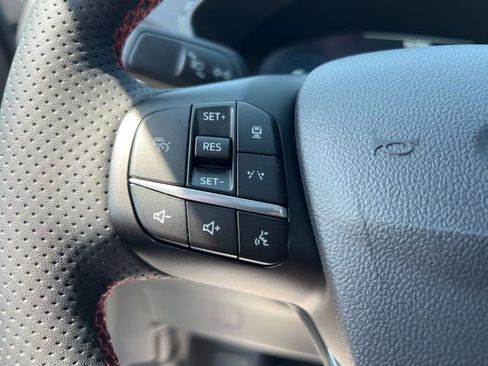 Certified 2023 Ford Escape ST-Line Elite w/ Premium Technology Package AWD/4WD image 11