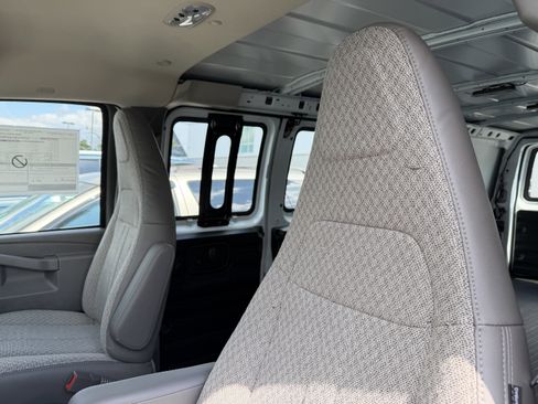 New 2026 Chevrolet Express 3500 Extended RWD image 12