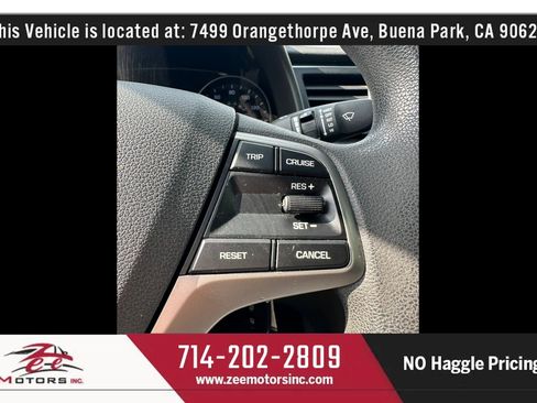Used 2018 Hyundai Elantra SE FWD image 26