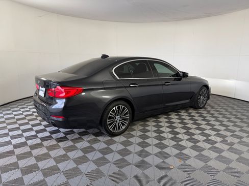 Used 2018 BMW 530i RWD image 9