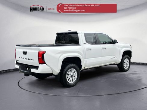 Used 2024 Toyota Tacoma SR5 AWD/4WD image 4