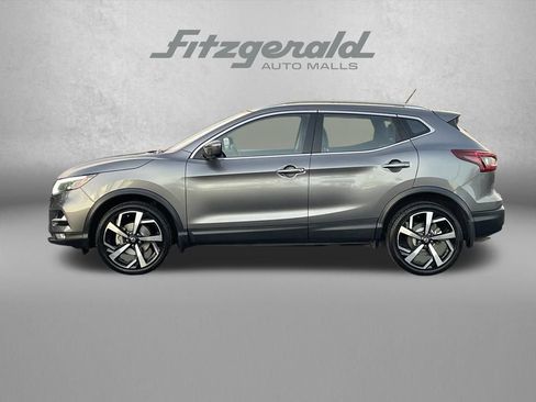 Used 2022 Nissan Rogue Sport SL w/ Premium Package image 4