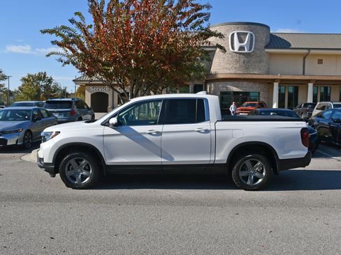 Certified 2023 Honda Ridgeline RTL image 2