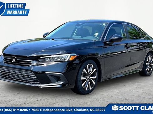 Used 2024 Honda Civic EX image 3