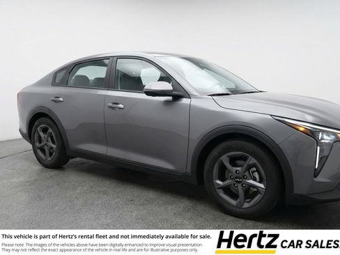 Used 2025 Kia K4 FWD image 1