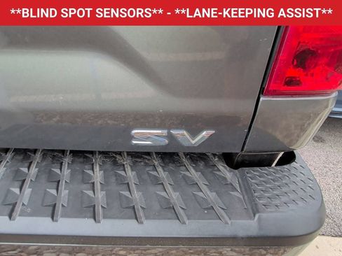 Used 2022 Nissan Titan SV w/ SV Convenience Package RWD image 7