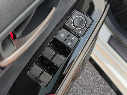 Certified 2025 Lexus IS 350 F Sport RWD image 9