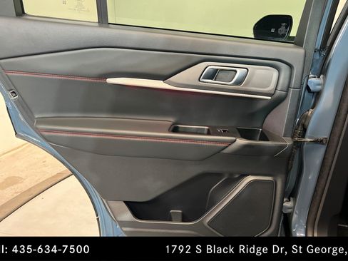 Used 2025 Ford Explorer ST AWD/4WD image 19