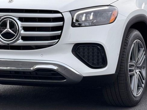 New 2026 Mercedes-Benz GLS 450 4MATIC image 2
