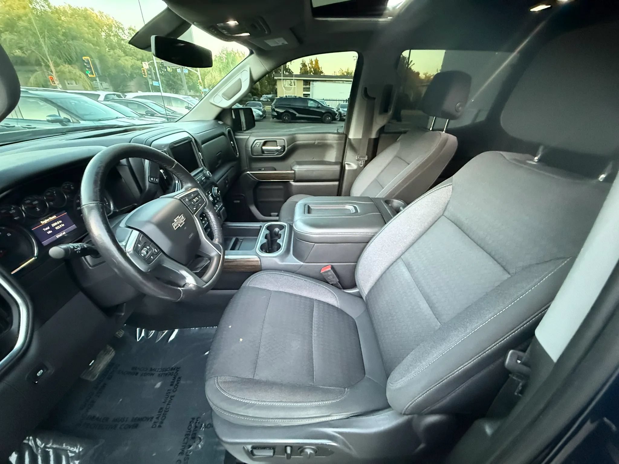 Used 2020 Chevrolet Silverado 1500 LT Trail Boss AWD/4WD image 11