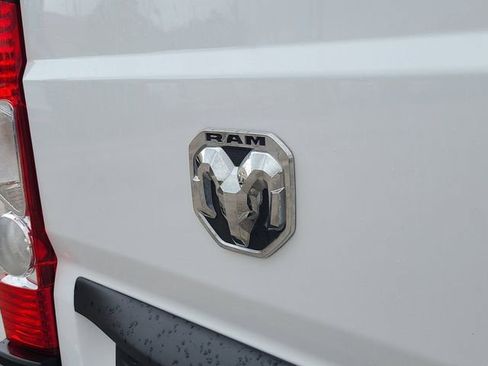 Used 2025 RAM ProMaster 2500 w/ Convenience Group image 24