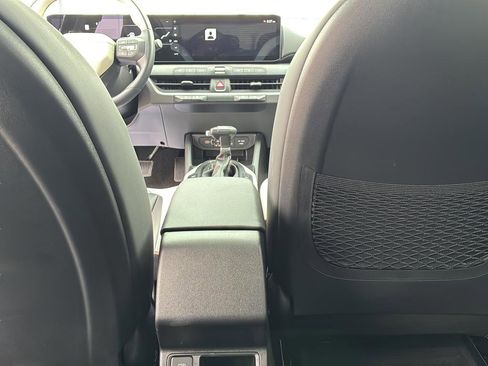 New 2025 Kia K4 GT-Line Turbo w/ GT-Line Premium Package FWD image 26