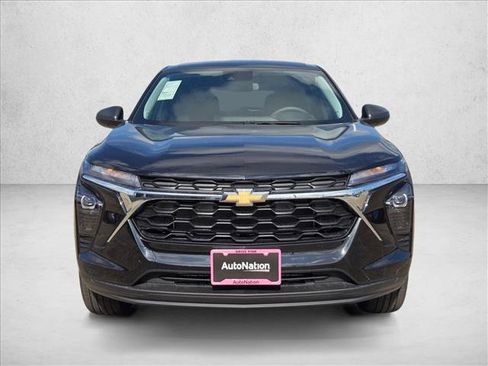 New 2026 Chevrolet Trax LS image 6