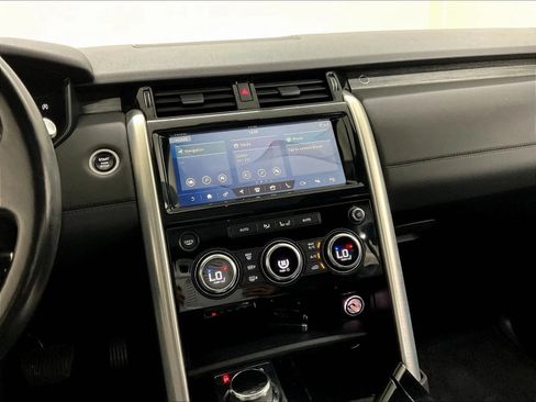 Used 2019 Land Rover Discovery HSE AWD/4WD image 24