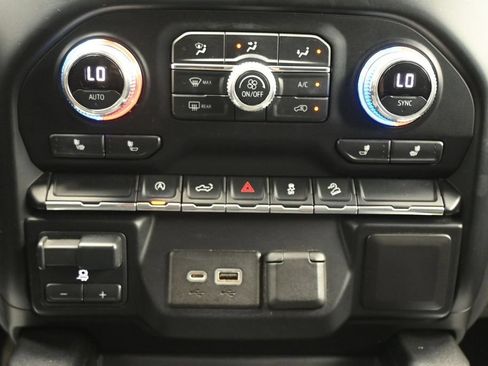 Used 2020 GMC Sierra 1500 Elevation w/ Elevation Value Package AWD/4WD image 19