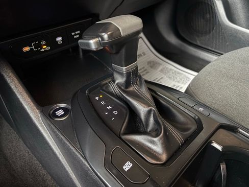 Used 2025 Kia K4 LXS image 34